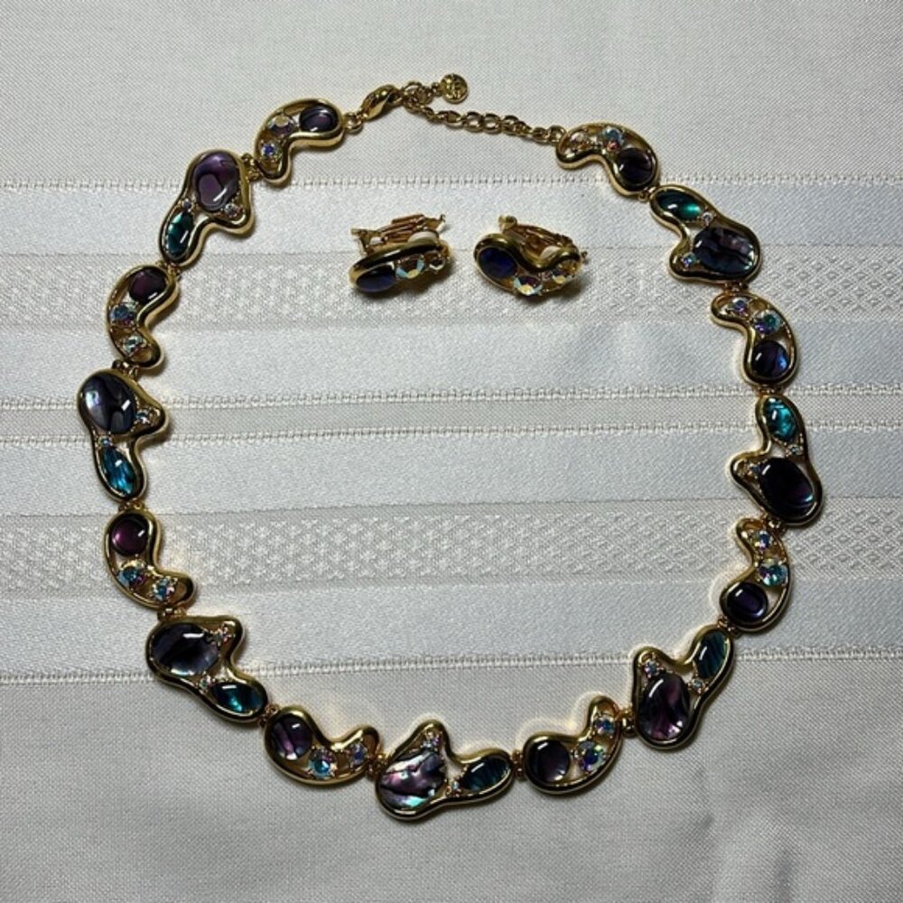 Vintage Butler necklace  clip on earrings Gold tone purple  blue accents